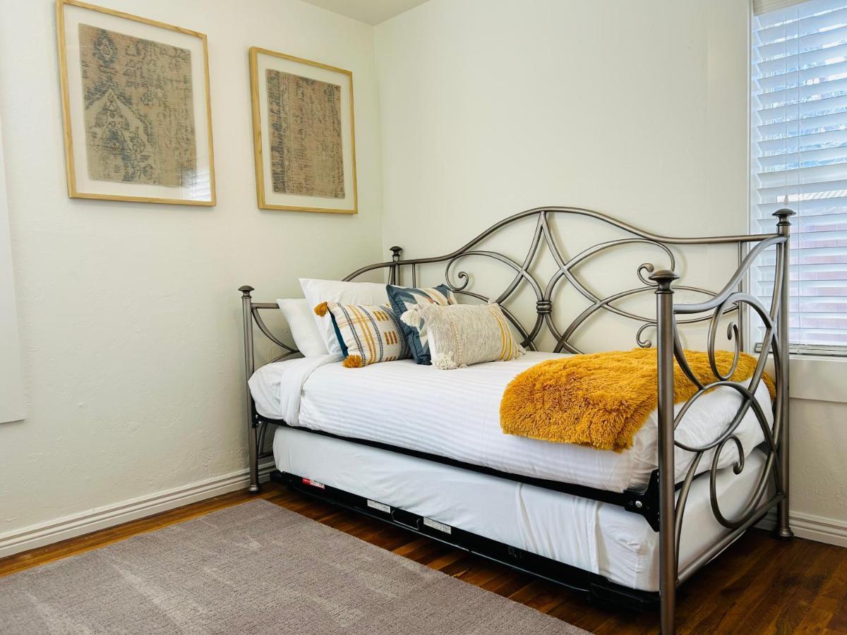 Home Sweet Idahome, Feels Like Home With All The Decor You Wish You Could Afford King Bed In Master, Fully Fenced Dog Friendly Yard, A Few Blocks From Bsu And Downtown Boise, Your Perfect Stay! ภายนอก รูปภาพ