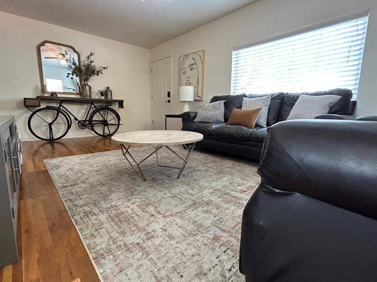 Home Sweet Idahome, Feels Like Home With All The Decor You Wish You Could Afford King Bed In Master, Fully Fenced Dog Friendly Yard, A Few Blocks From Bsu And Downtown Boise, Your Perfect Stay! ภายนอก รูปภาพ