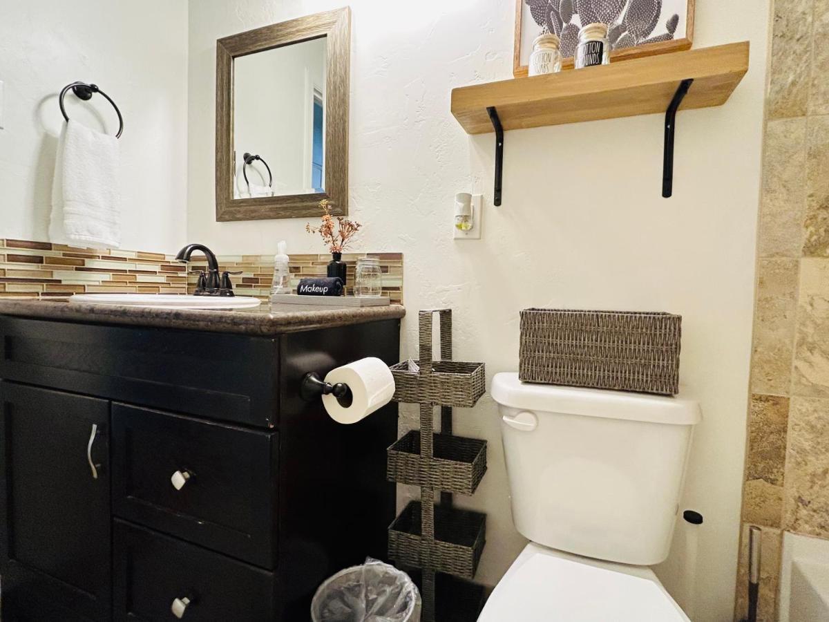 Home Sweet Idahome, Feels Like Home With All The Decor You Wish You Could Afford King Bed In Master, Fully Fenced Dog Friendly Yard, A Few Blocks From Bsu And Downtown Boise, Your Perfect Stay! ภายนอก รูปภาพ